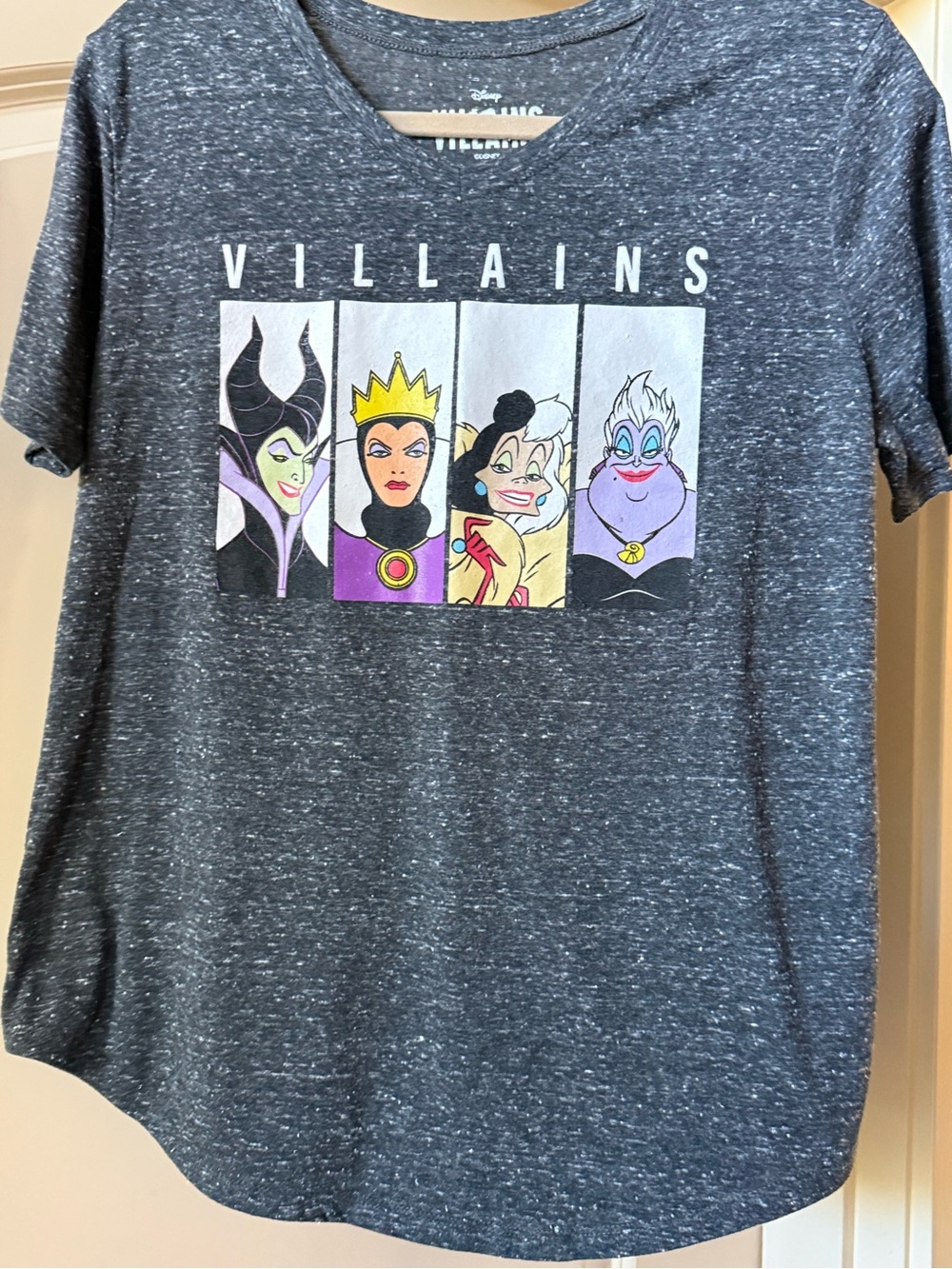 Woman’s Sz L Disney Villains Maleficent Graphic Tee-Heather Black Goth Grunge